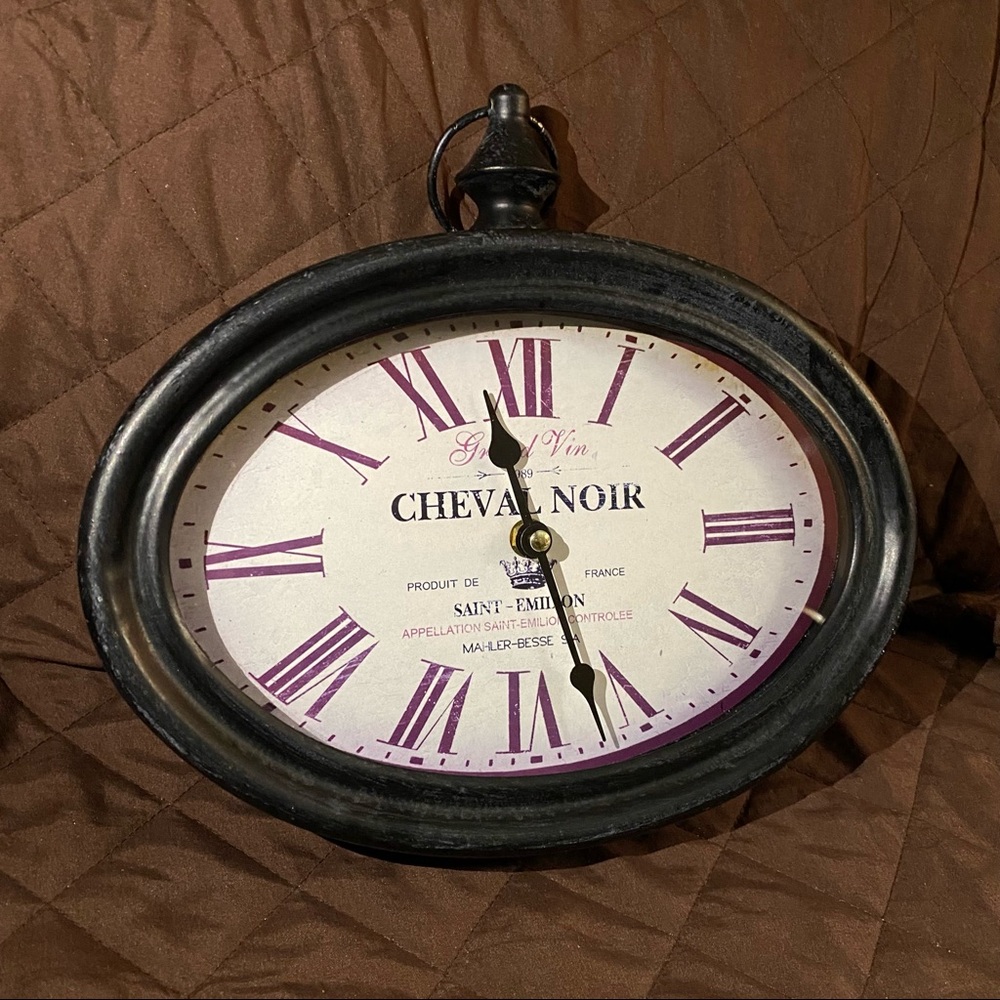 VINTAGE 1989 Cheval Noir Wine Clock NICE!!